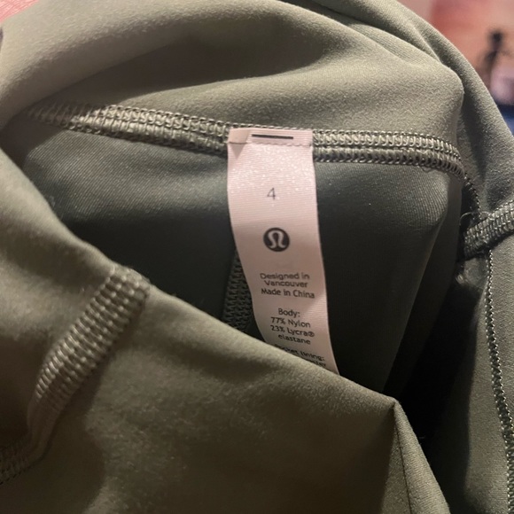Lululemon Wunder Train Leggings 25” - Picture 2 of 4
